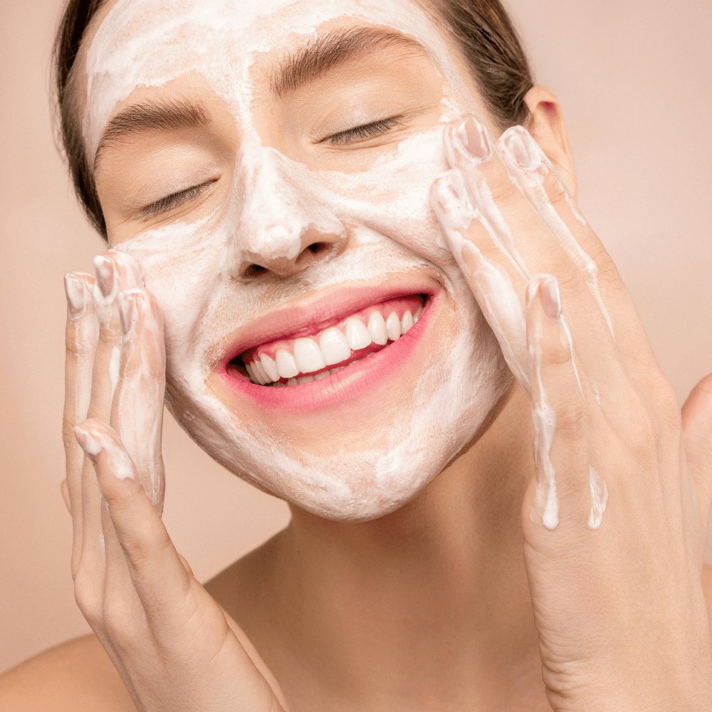 Skincare Heroes: Unmasking the Best Face Cleanser for Glowing Skin