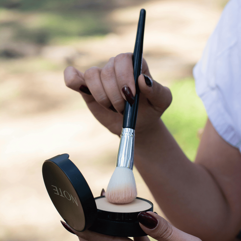 The Ultimate Guide to Choosing the Best Brush for Setting Powder