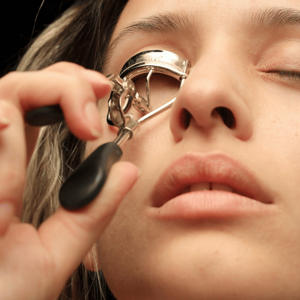 The Best Eyelash Curler You Need for All-Day Curl